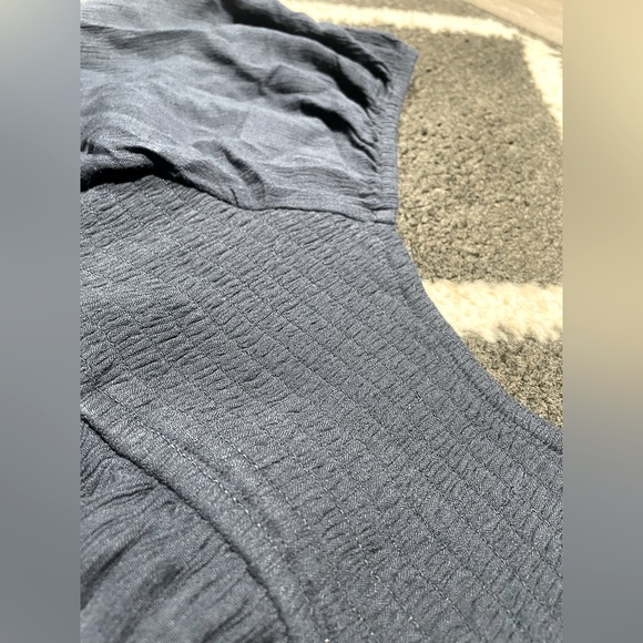 Hollister V Neck Sweater Long Sleeve Flowy Top - Picture 6 of 6